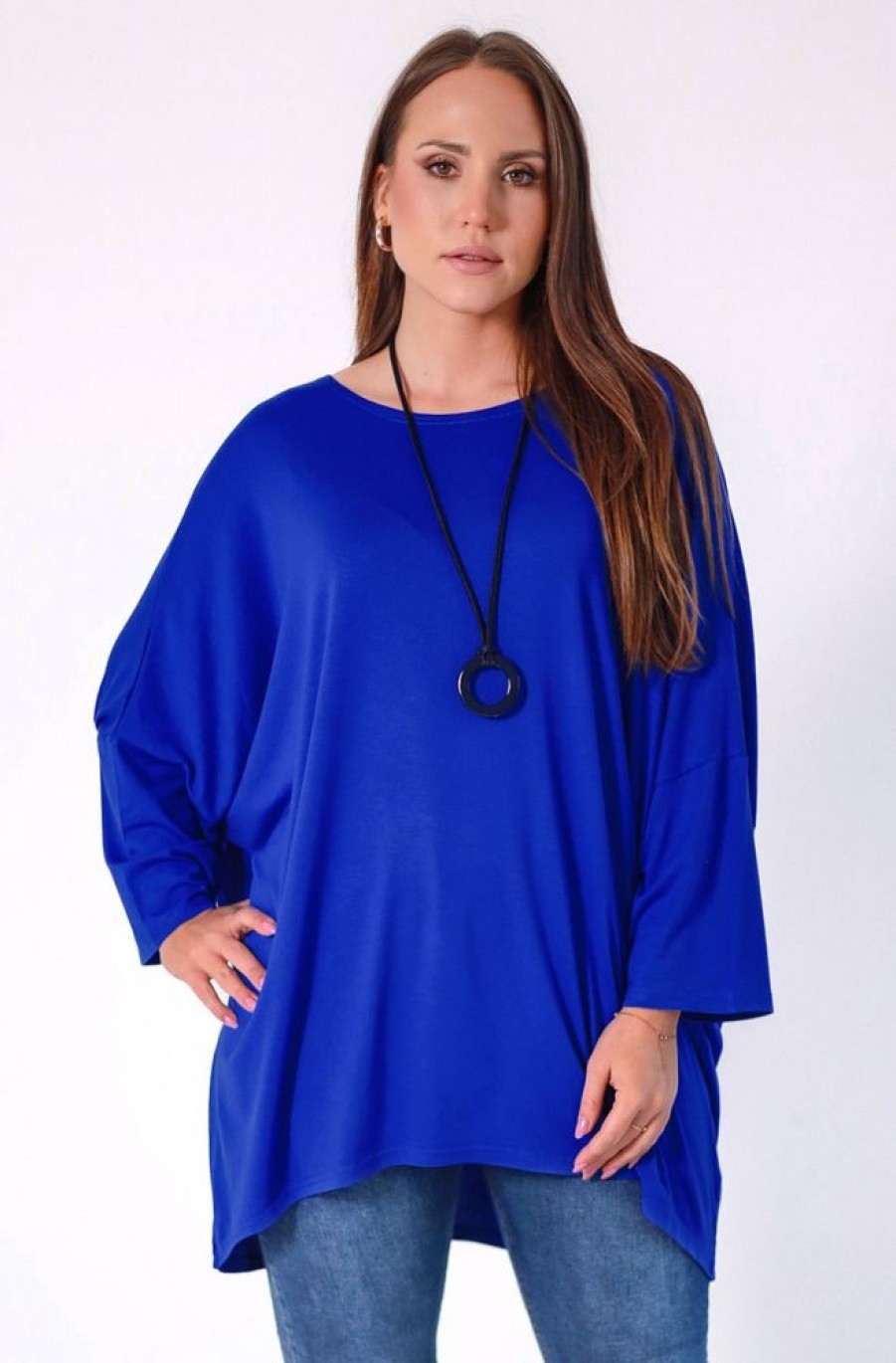 Odziez maloma Tuniki Z Rekawem | Tunika Plus Size W Kolorze Kobaltowym Oversize Z Naszyjnikiem Rekaw 3/4 Daniela Niebieski/Kobalt