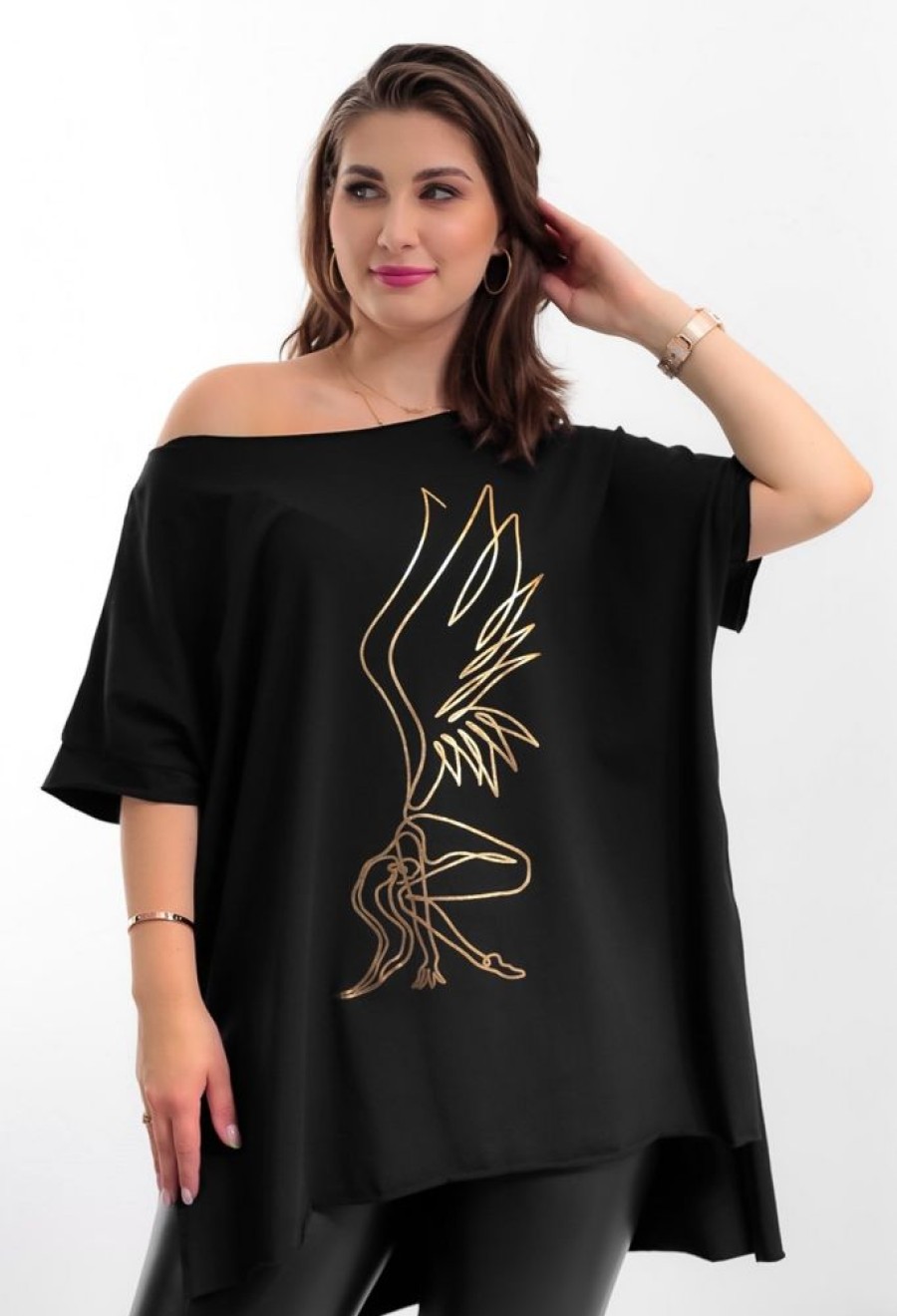 Odziez maloma Bluzki Oversize | Bluzka Damska W Kolorze M Oversize Dluzszy Tyl Print Gold Fairy Czarny