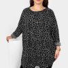 Odziez maloma Tuniki Asymetryczne | Milutka Tunika Plus Size Lekko Dluzszy Tyl Okragly Dekolt Oversize Wzor Ciernie Ruzan Czarny/Bialy