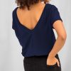 Odziez maloma T-Shirty Jednokolorowe | Bluzka Damska W Kolorze Owym Basic Dekolt Na Plecach W Serek V-Neck Caro Granat